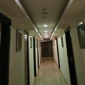 Hotel Clark Inn Kaushambi
