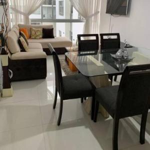 Lovely two bedroom apartment in Miraflores