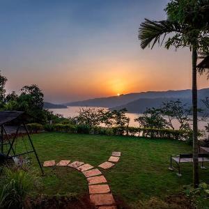 Countryside Panorama-Lakeview Home by cosmicstays