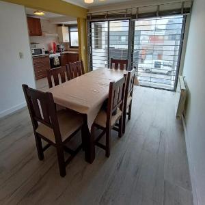 Escapada Perfecta !Moderno y Luminoso Departamento en Zona Chauvin para Alquiler Temporario