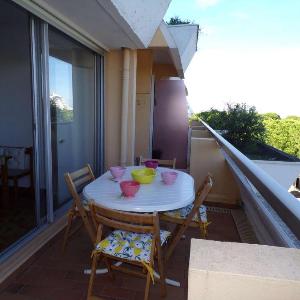 2 Pièces avec Terrasse Piscine et Box – Centre Ville La Grande Motte - FR-1-328-97