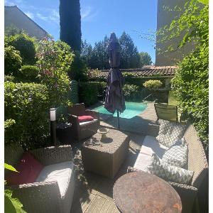 Studio avec piscine à Avignon