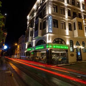 Costera Hotel