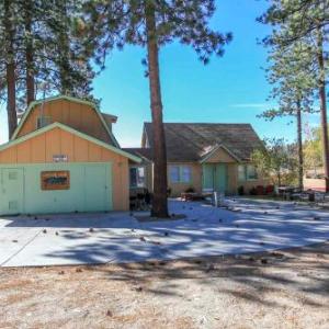 Lakeside Cabins by Big Bear Cool Cabins