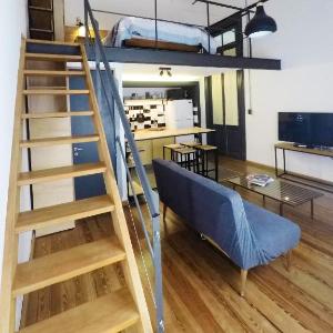 LoFt mANoLO