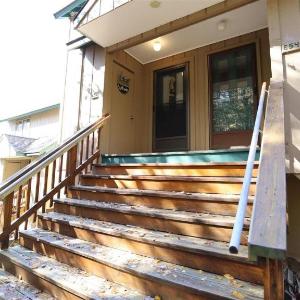 Windsor Hill E53 WV Updated Pet Friendly Windsor Hill Condo