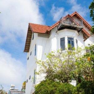 Cozy house 4 bedrooms -  5' to the Dalat center