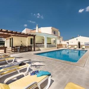 Villa Miguel with private pool and games rooms