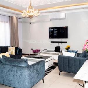 Lusaka Luxe - Your Private Oasis Awaits in the Heart of Zambia