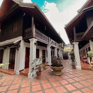 khongkham Hotel