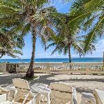 Sandy Beach Villa - Spectacular setting on the beach (full service generator)