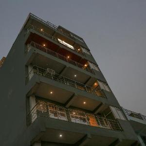 Townhouse Zodiac Near Botanic Garden of Indian Republic