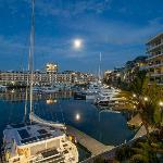 Executive Yacht View One Bedroom Marina Apartment - 509 