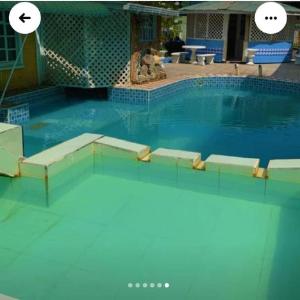 2 Bed Apartment - Sleeps 4 - Parking - Wifi