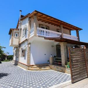 Villa Lejzo - Swimming Pool