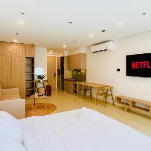 Studio Apartment Louis&Jack Home 50m2 with Balcony