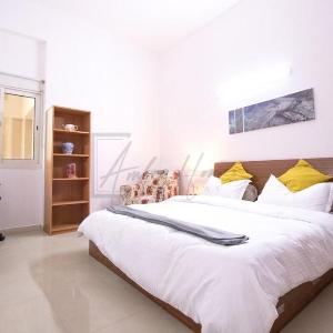 Lovely 2-BR APT with Pool | Near Global Village