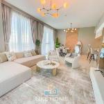 Elegant 3BHK with Stunning Views 5605 Dubai