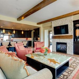 Edgemont 2301 Luxury Condo & Unbeatable Backdoor Ski-In Ski-Out Access!