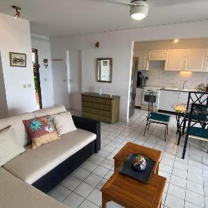 Charmant Appartement avec Terrasse - L'Anse Mitan - FR-1-765-25