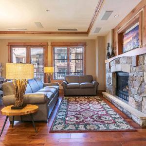 Big Horn Lodge 301 by East West Hospitality