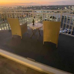 2 Bedroom 2 bath Condo on the Beach on the 8th Floor