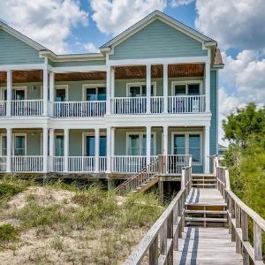 Mr Bugs Summer House home by Peace Vacations