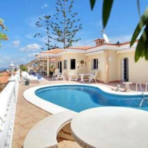 House Carla Private Pool Heated