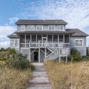 Sea Spray in DeBordieu Colony home by Peace Vacations