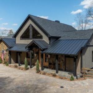 Luxury Lodge on the Toccoa
