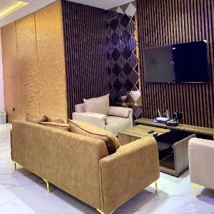 Luxury 2bed 24hrs light Netflix WiFi in Gbagada