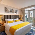 Grand Suite Near falcon Tower Deira By Luxury Bookings Dubai