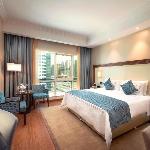 Deluxe King Room Near Escan Tower Marina By Luxury Bookings Dubai