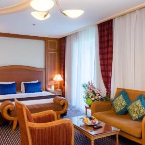 Suite Room Near Al Rigga Metro By Luxury Bookings