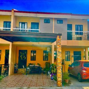 Mackies Place Unit C with Pool Villa (3 Bedrooms )