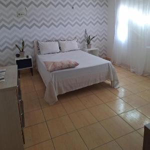 Quarto triplo com banheiro em Pousada e Restaurante