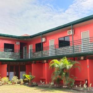 Max Travellers Inn by RedDoorz