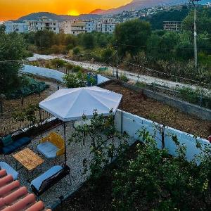 Natural Hostel