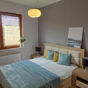 2 Bedrooms 7 Minutes from Airport