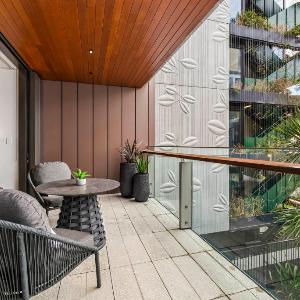 Elegant 1BD Wynyard Quarter with Carpark
