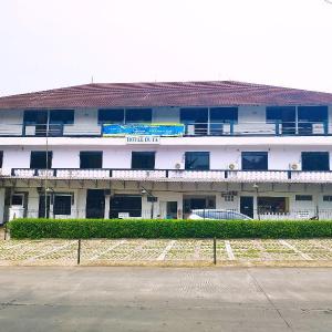 Duta Hotel
