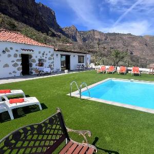 Vivelorural Abuela Maria 3 garden & pool