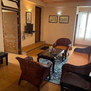 Primrose Apartment