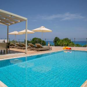 Exquisite Protaras Villa Villa Bulat 4 Bedrooms Beachfront