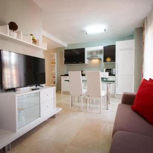 Holidays2Malaga Ancha del Carmen AACC Lift WIFI