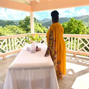 Serene Mountain View Smart Apt for Restful Stays