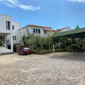 Apartments and rooms with parking space Rovinj - 23148