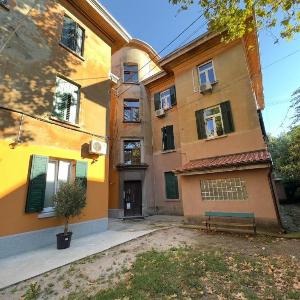 Apartments with WiFi Rijeka - 23155
