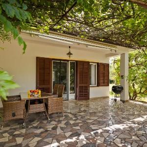 Beautiful Villa Casa Theresa with grill in Porec