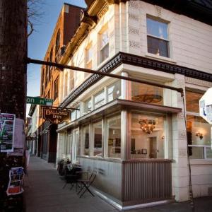 Hotels near Conor Byrne Pub - Ballard Inn